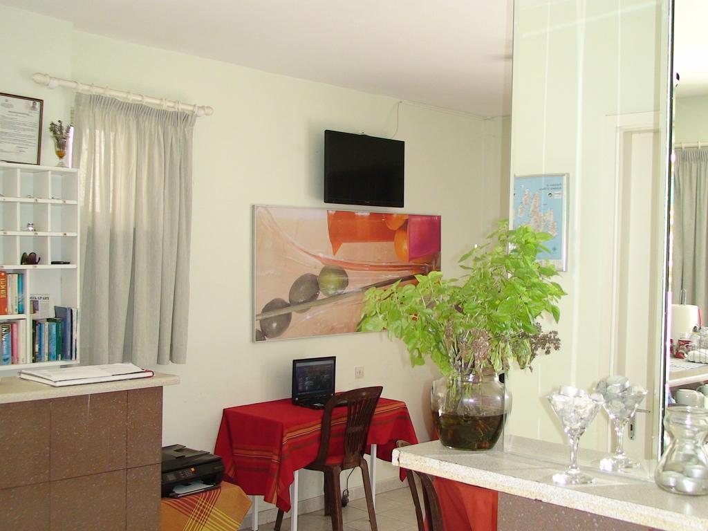Poros House Hotel Bagian luar foto