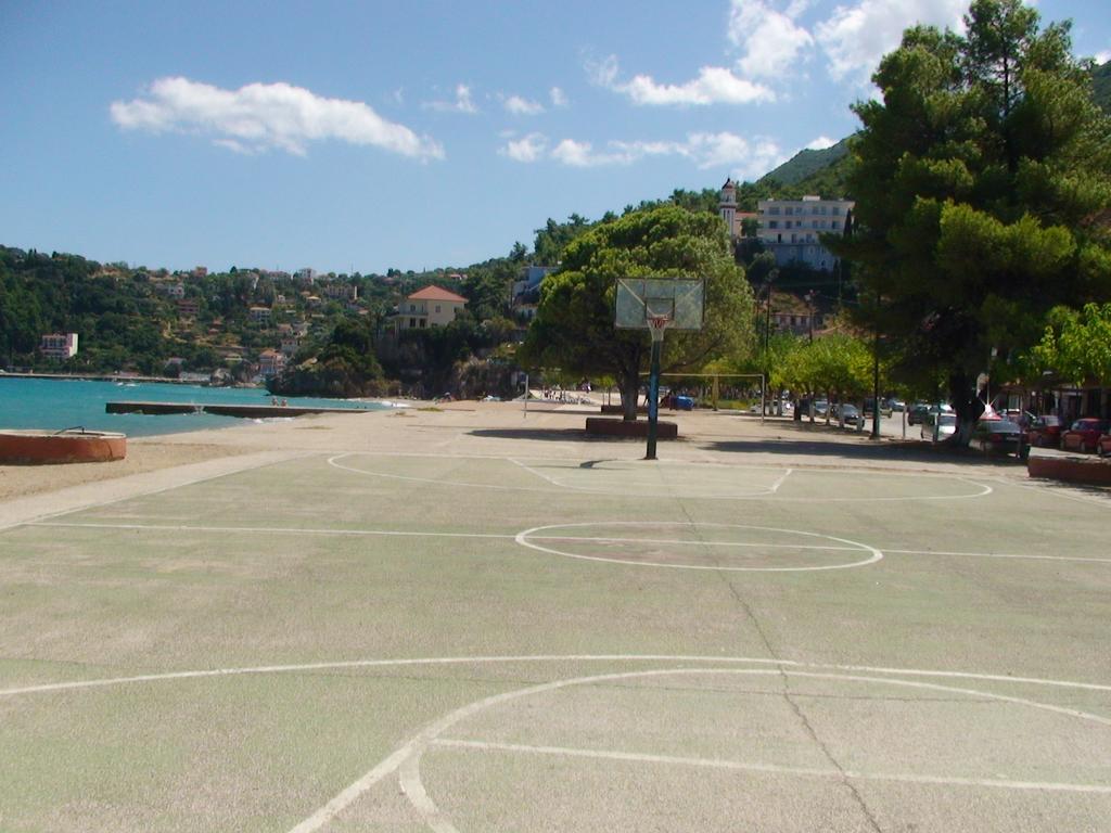 Poros House Hotel Bagian luar foto