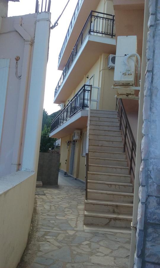 Poros House Hotel Bagian luar foto