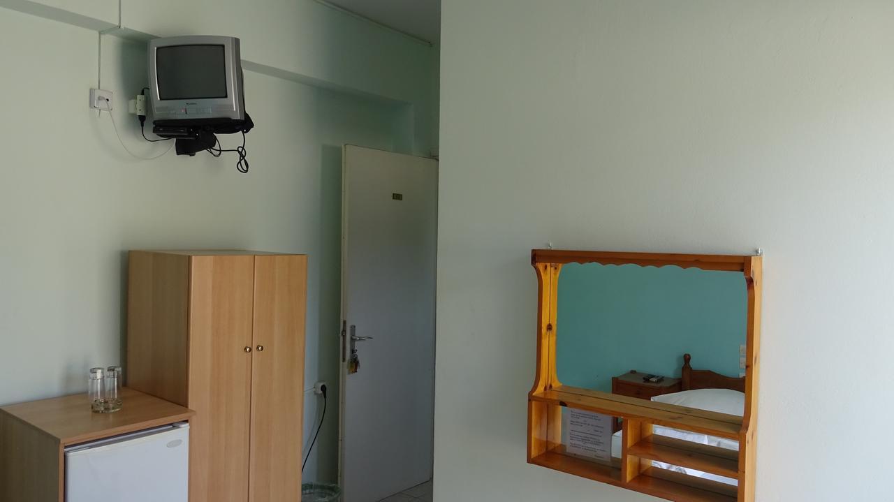 Poros House Hotel Bagian luar foto